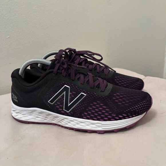 New Balance Fresh Foam Arishi V2 Running Shoes, Black/Voltage Violet- Size 9 - Picture 4 of 8